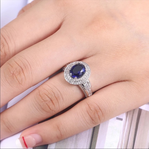 *NEW*Delicate 925 Silver Oval Cut Sapphire Ring - Picture 5 of 6
